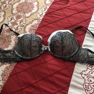 Victoria Secret Push Up Bra 38D